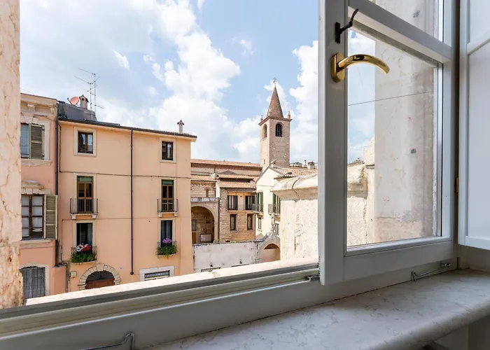 Corso Cavour Luxury Apartment Verona