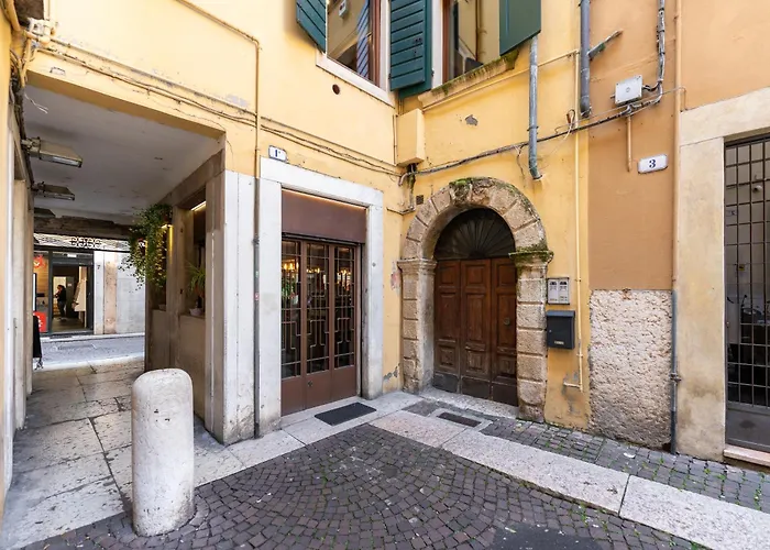Sgarzerie Luxury Flat 2 Rooms 120Mq Verona