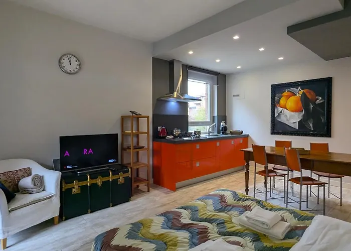 Artist House, Design And More Verona