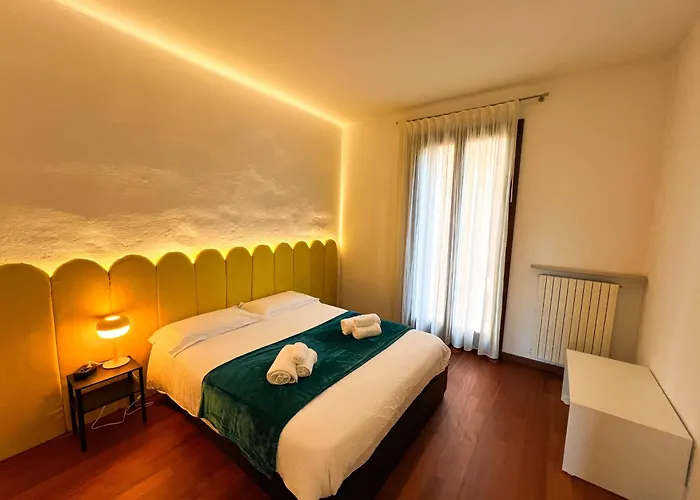 Appartamento POP ART House - Parcheggio Privato Verona