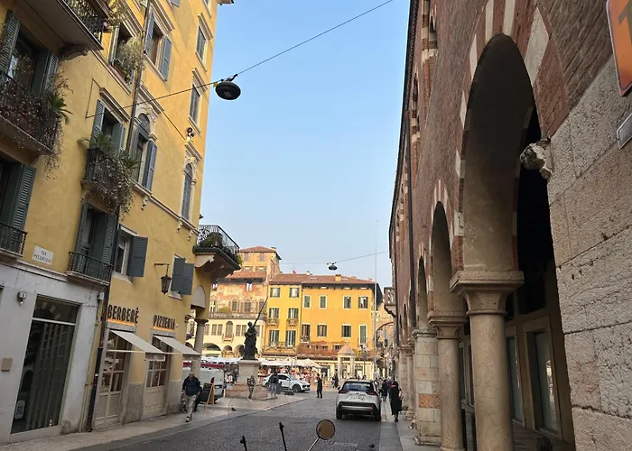Piazza Erbe Lodge Verona