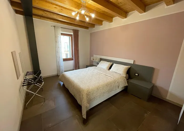 Dimora Rosso San Zeno - Wifi veloce e adatto per famiglie Verona