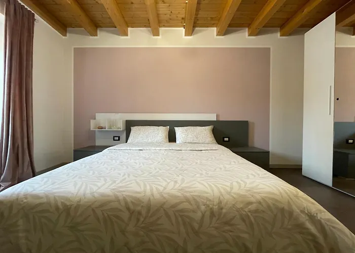 Dimora Rosso San Zeno - Wifi veloce e adatto per famiglie Verona