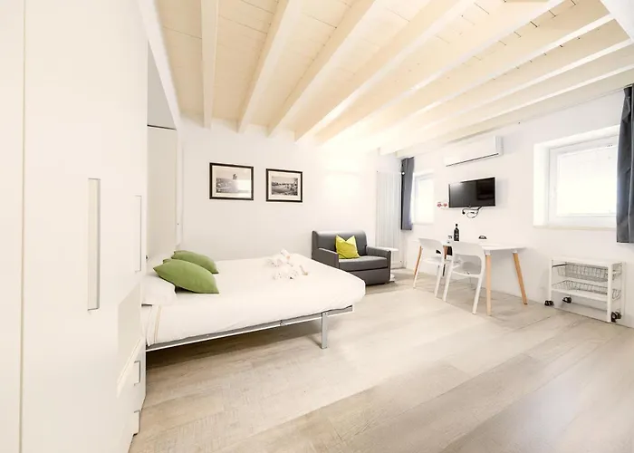 Apartmentsarena - Zini Studios Verona