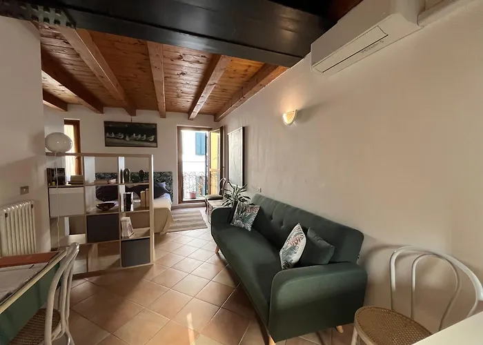 Bright, Cozy Apartment In The Heart Of Verona