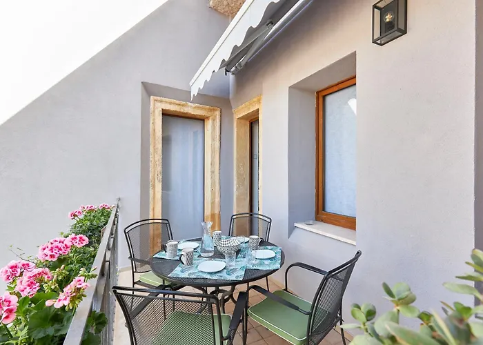 Residence "Professor'S Nest" - Verona Apartments