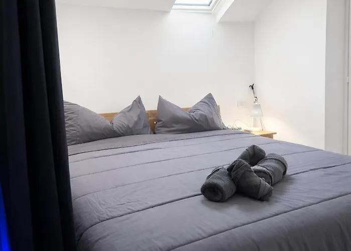 Appartamento La Mansarda Modern House Verona