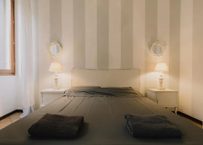 Piazza Erbe Luxury Apartment Verona