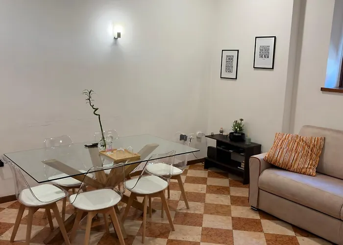 Domus Arena Exclusive Apartment - 5 letti - 300 mt Arena di Verona