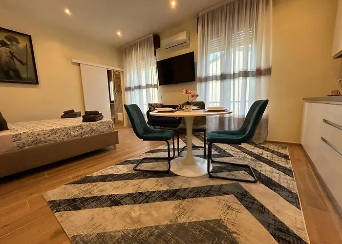 Valverde Apartments And Room Verona