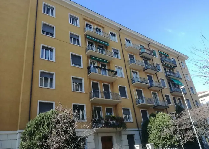 Deluxe Home Verona