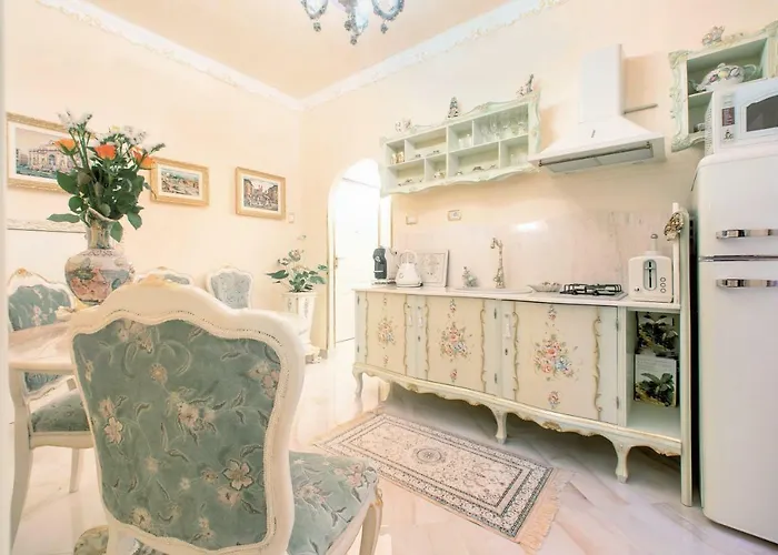 Fiore d'arancio Luxury City Center Apartment Verona